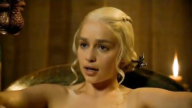 Emilia Clarke (Sex Tapes)