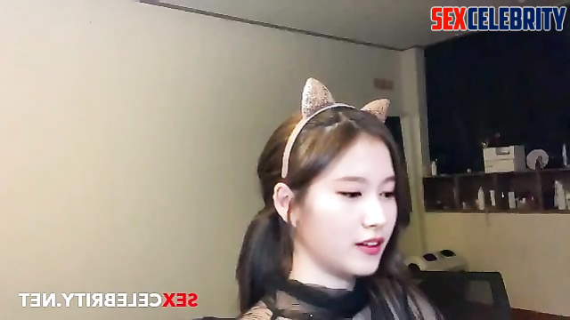 [TWICE] Sana Nude Fakes: Private Striptease | 누드 사나 딥페이크