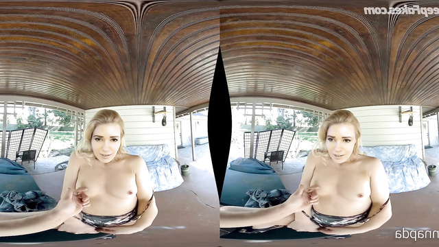 Nude Alanah Pearce & Elyse Willems have fun in VR porn