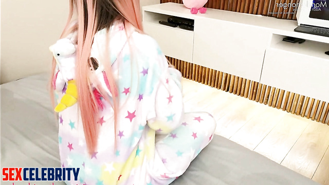 Hot teen Jisoo (지수 블랙핑크) gets fucked while parents aren't home, fakeapp