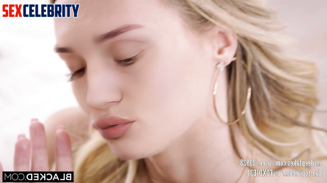 Black guy fucked her in doggystyle, fake Rosie Huntington-Whiteley [PREMIUM]