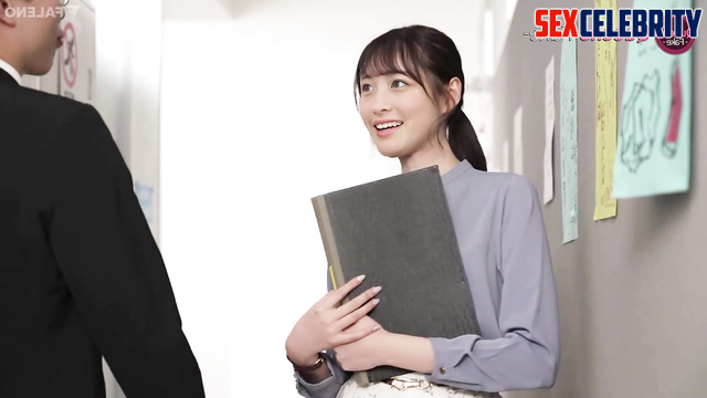 Student brought young teacher Kanna Hashimoto (橋本 環奈 ポルノ) to orgasm, AI