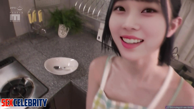 Winter, Aespa hot spontaneous fuck at the kitchen - ai / 윈터 에스파 [PREMIUM]