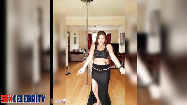 Face swap // Meghan Markle showing sexy body while dancing [PREMIUM]