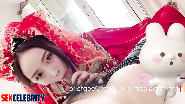 Yang Mi 杨幂 does awesome blowjob in Chinese costume deepfake 智能換臉