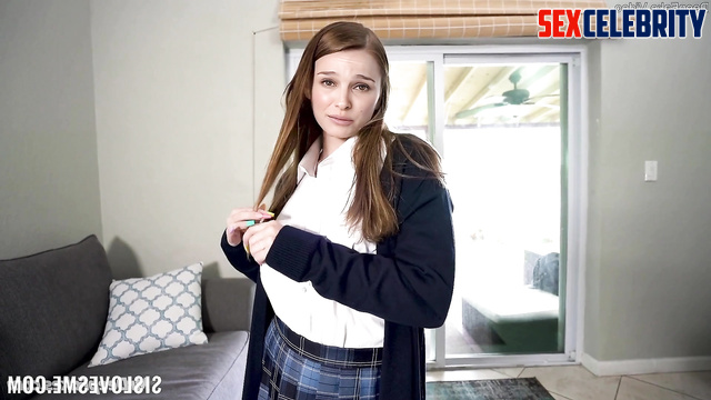 Shy schoolgirl Natalie Portman sucks big dick (face swap)