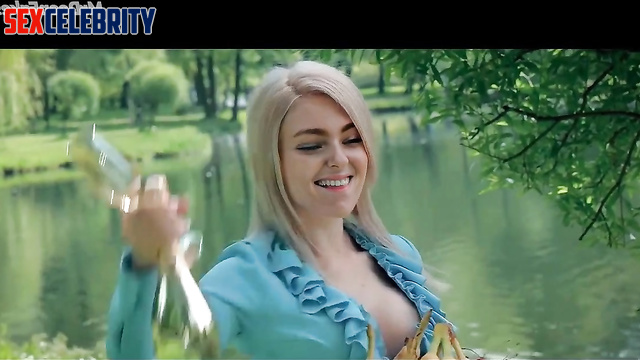 Outdoors picnic with sexy blondie AnnaSophia Robb / real fake