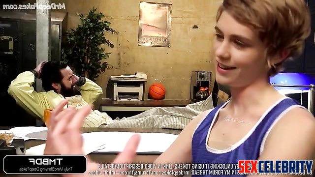 Dirty and rude gangbang in the sweaty sauna - Sophia Lillis adult tapes