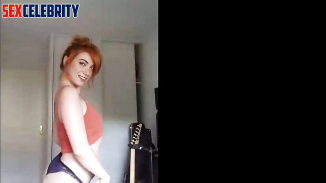 Hot live session with Maghla (she is a webcam girl) - real fake