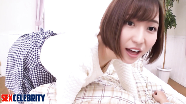 Japanese babe really wants to do something dirty with you, look 性別 本物の偽物
