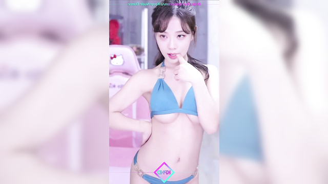 Jisoo (지수 블랙핑크) Korean beauty awaits incredible sex adventures