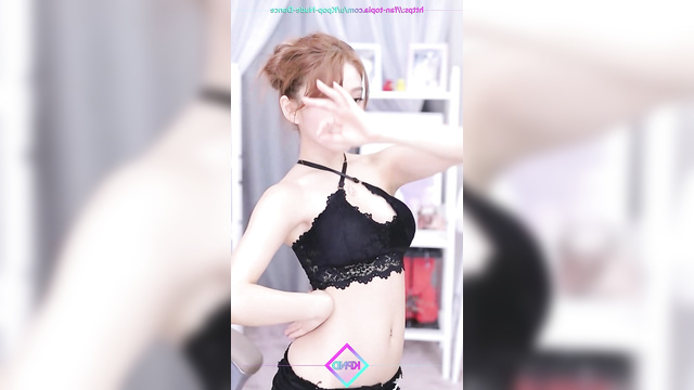 Sexy girl Minji dancing erotic dance, fakeapp - (민지 뉴진스)