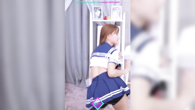 Dancing in schoolgirl costume [안유진 아이즈원] Yujin solo adult video