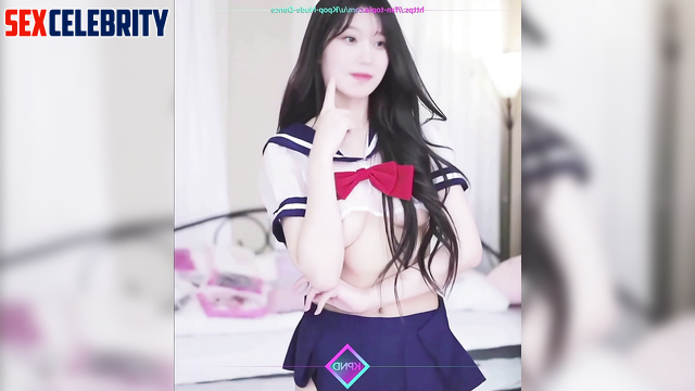 Sexy korean schoolgirl Winter Aespa dancing for money (윈터 인터넷 연예인)