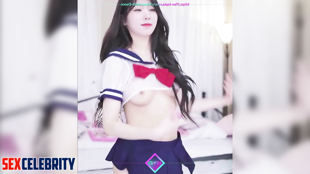 Sexy korean schoolgirl Winter Aespa dancing for money (윈터 인터넷 연예인)