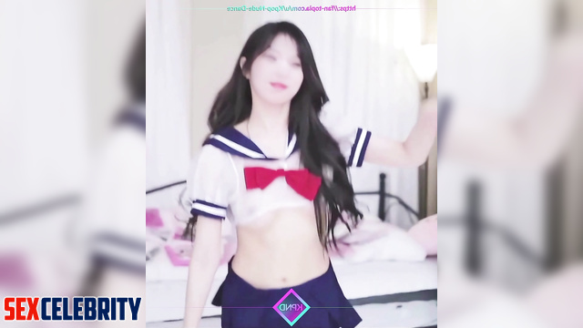 Sexy korean schoolgirl Winter Aespa dancing for money (윈터 인터넷 연예인)