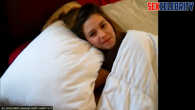 Jayden Bartels waking up to a hard dick - A.I. fakes