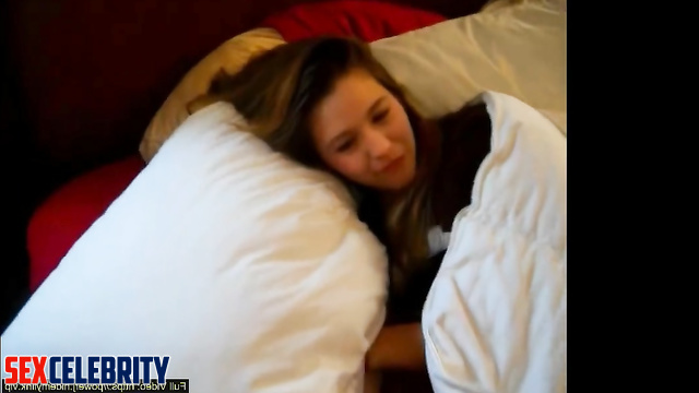 Jayden Bartels waking up to a hard dick - A.I. fakes