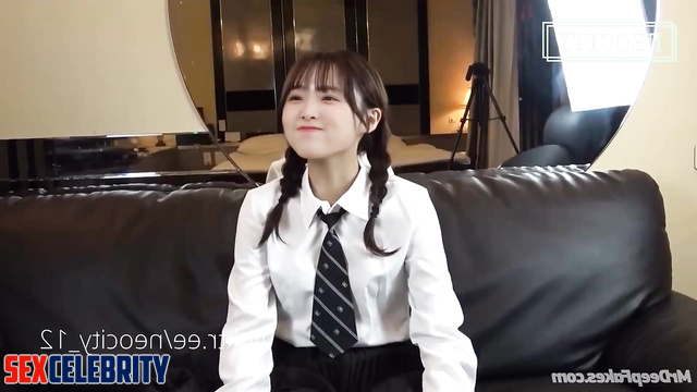 Depraved schoolgirl Yena IZ*ONE flashed her tits (케이팝 스타 예나)