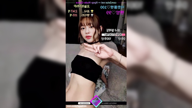 Dirty Minji (민지 뉴진스) works as a webcam model / solo real fake