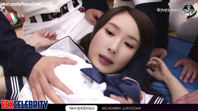 Oral sex in the school gym / 신세경 스마트한 얼굴 변화 Shin Se-kyung gangbang ai