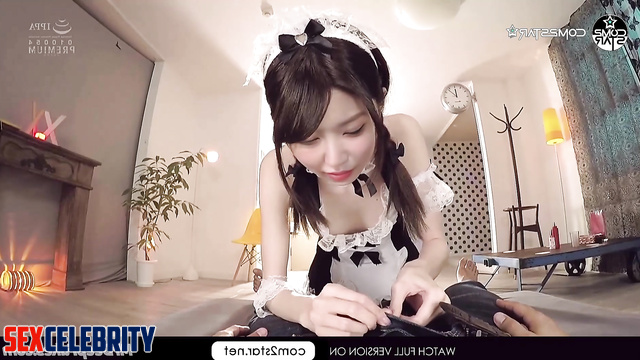 사쿠라 아이즈원 르세라핌 housemaid did cool handjob after work, Sakura pov fakeapp