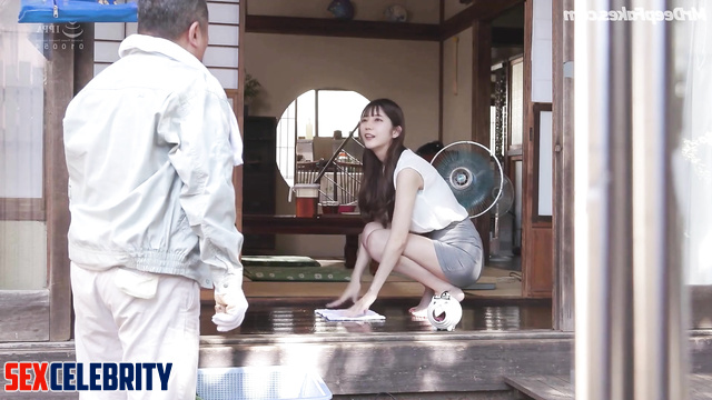(小坂 菜緒 日向坂46) she came to his house to clean it, Nao Kosaka face swap
