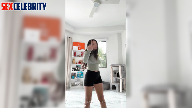 Sexy ladies dancing everywhere / Karina (카리나 에스파) deep learning program