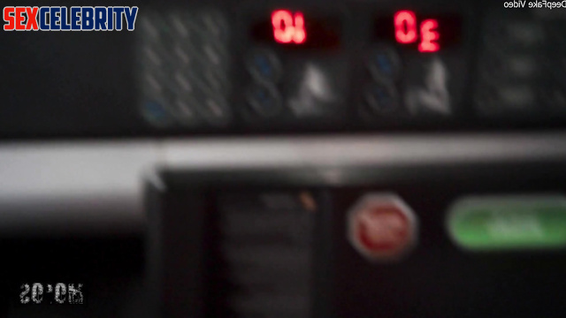 Sneaky POV fuck in the gym - deepfake Kiernan Shipka