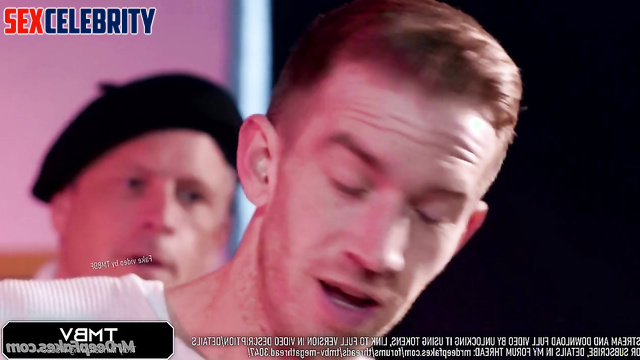 Scarlett Johansson fakes during rehearsal and demonstrates her talent for public sex