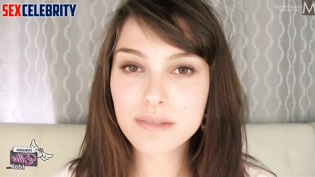 Horny MILF loves to talk dirty - deepfake Natalie Portman