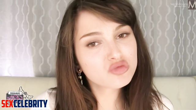 Horny MILF loves to talk dirty - deepfake Natalie Portman