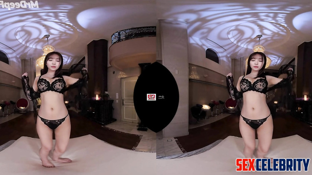 She showed you outfits for sex, face swap Suzu Hirose (広瀬すず 偽の有名人のポルノ)