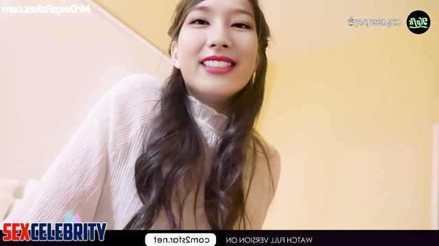 Boyfriend making her legs massage in the hotel 사나 트와이스 Sana adult tapes