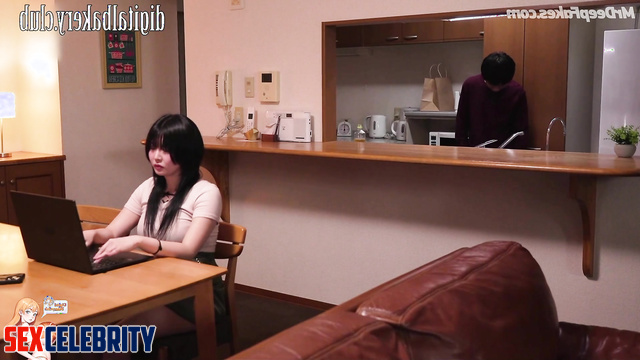 Quickie on the couch with slutty star (Yoona face swap) / 윤아 소녀시대