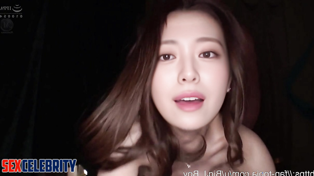 She looks into your eyes when you cum in her mouth, fake Yuna 신유나 있지