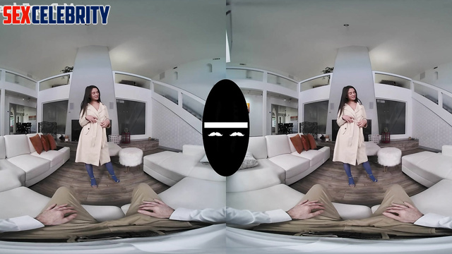 Fake Jennifer Connelly took a vibrator in bed with you