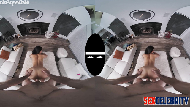 Fake Jennifer Connelly took a vibrator in bed with you