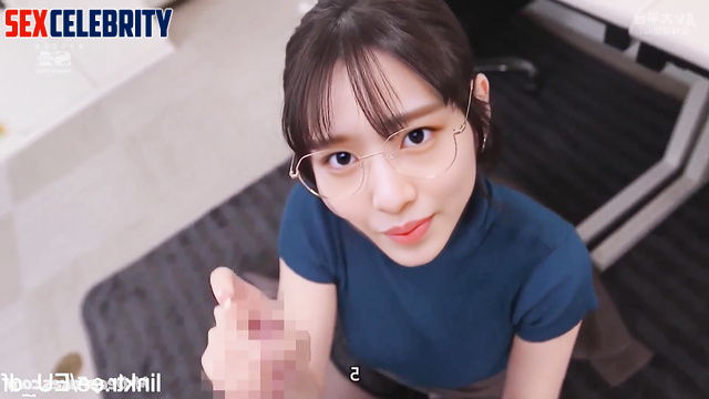 Office lady sucking before the start of the working day 안유진 아이브 Yujin ai