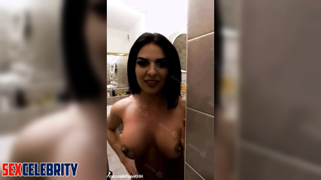 She wants to fuck you in the bathroom - Cuca Roseta solo fakeapp