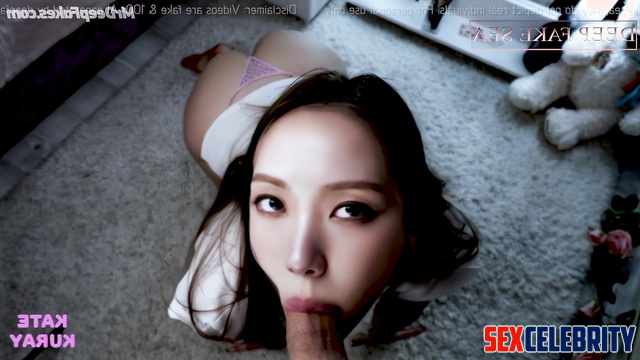 Beauty and modest Lee Sung-Kyung making blowjob - 이성경 가짜 포르노 - A.I