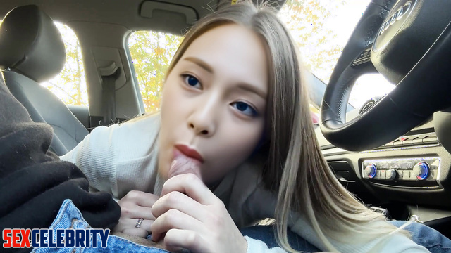 Fake Tzuyu made you blowjob but decided not to swallow the cum 쯔위 트와이스