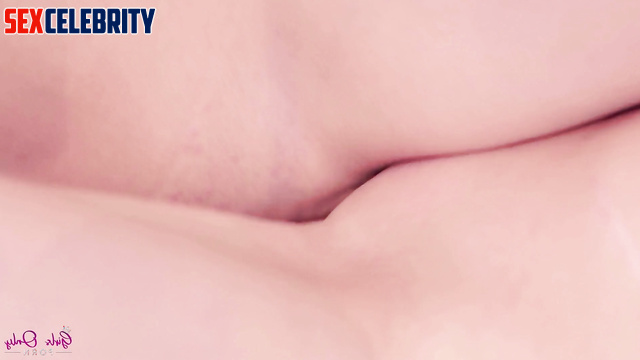 Scarlett Johansson and Florence Pugh fake bring each other to a sweet orgasm