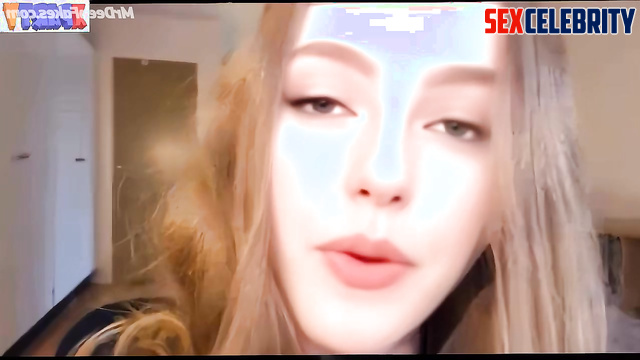 Busty slut wants to play with your juicy balls, ai Danielle Rose Russell