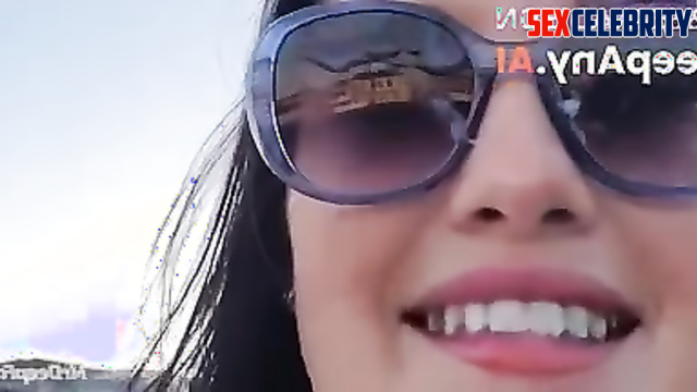 She walks around the city and looks out for fuckers, Selena Gomez A.I.