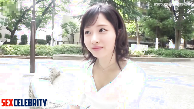 Guy offered her sex on the street, Satomi Ishihara (石原 さとみ ポルノ) real fake