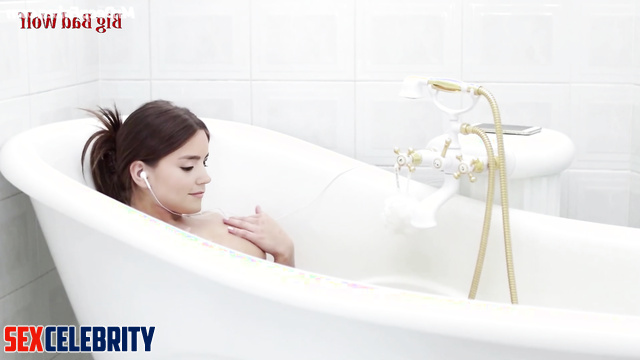 Hot lesbians enjoying each other right now, ai Jenna Coleman & Billy Piper