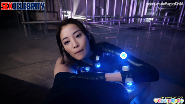 Pov Suzu Hirose sucking a cock in the unusual suit - 広瀬すず 偽の有名人のポルノ A.I.