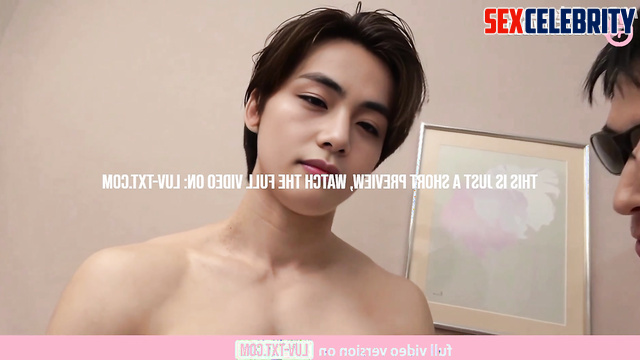 Guy in sunglasses licking his neck - Kim Tae-hyung in gay porn 김태형 방탄소년단