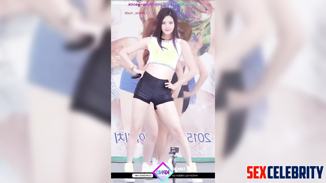 Winter (윈터 에스파) dancing naked but in sneakers, pmv deepfake erotic